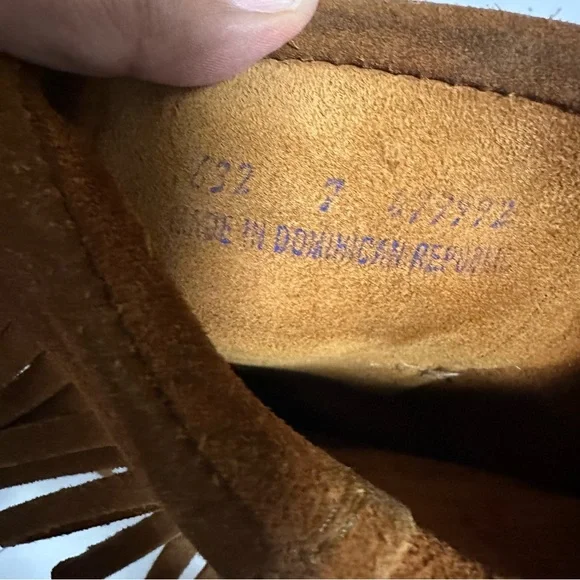 Minnetonka Brown Fringe Moccasin Boots - Picture 6 of 16